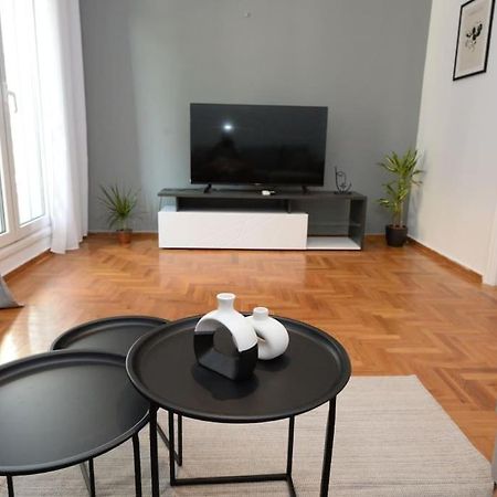 Minimal Apartment In Koukaki Athènes Extérieur photo